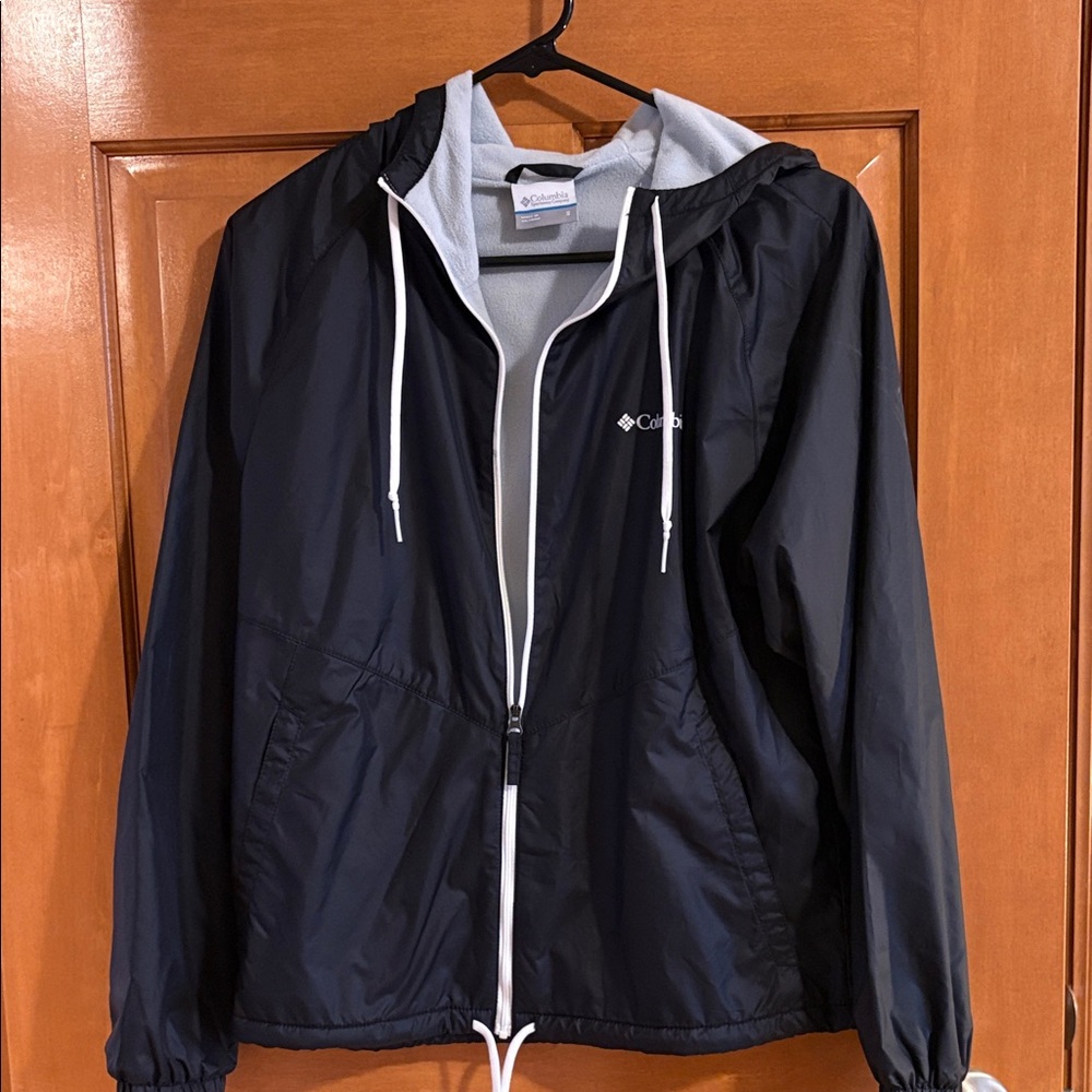 Columbia Black Hooded Windbreaker with White Trim